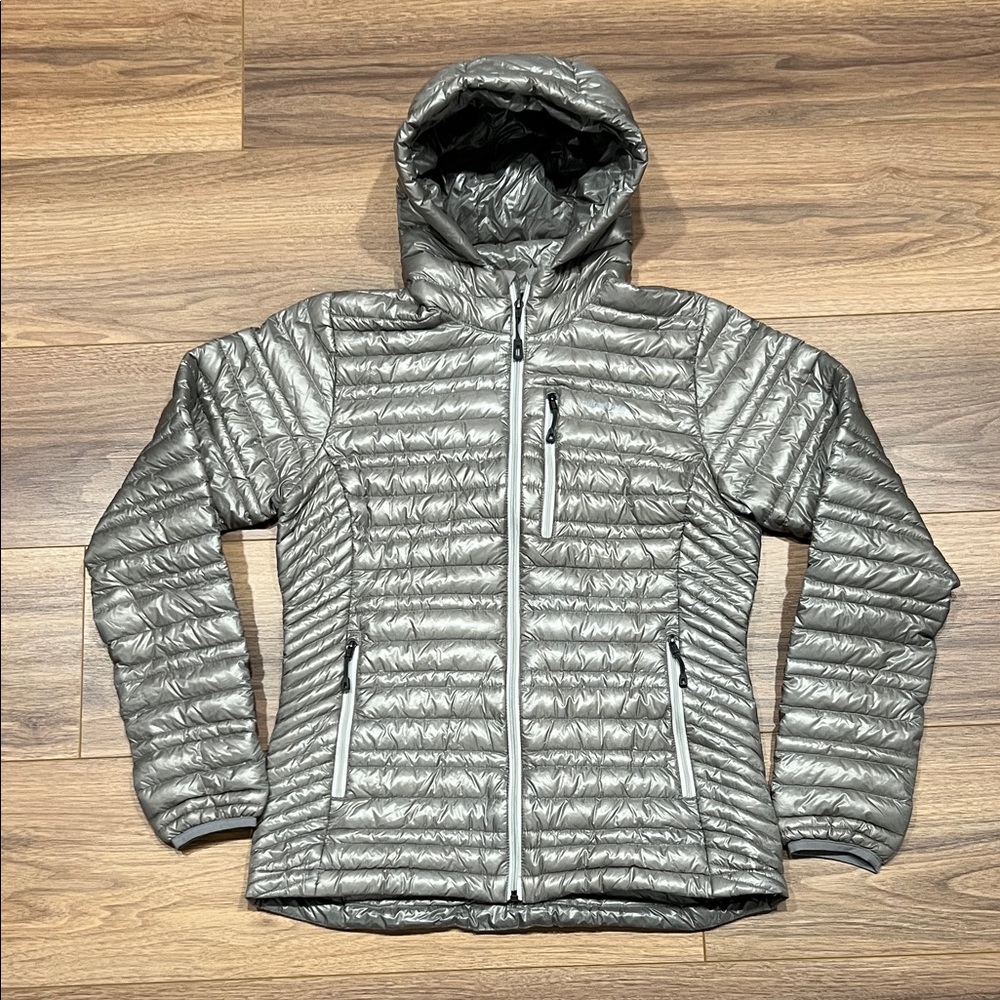 Patagonia Ultralight Down Hoody Jacket in Grey Size Small